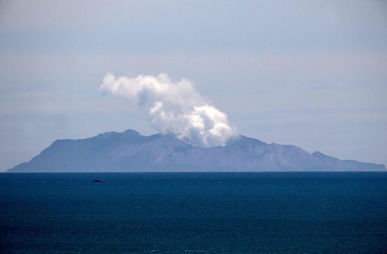 Nouvelle-Zélande : le volcan encore trop dangereux pour ...