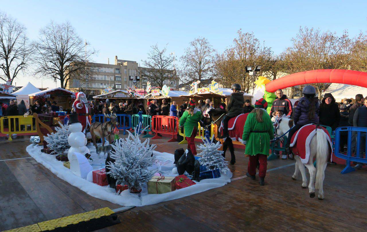 Montereau-Fault-Yonne : un marché gourmand place du Marché au Blé - Le