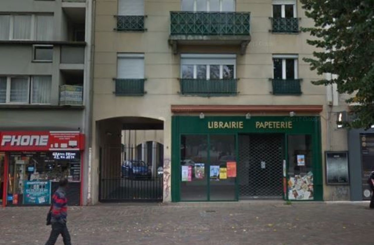 Vitry la nouvelle librairie a ouvert près du marché Le Parisien