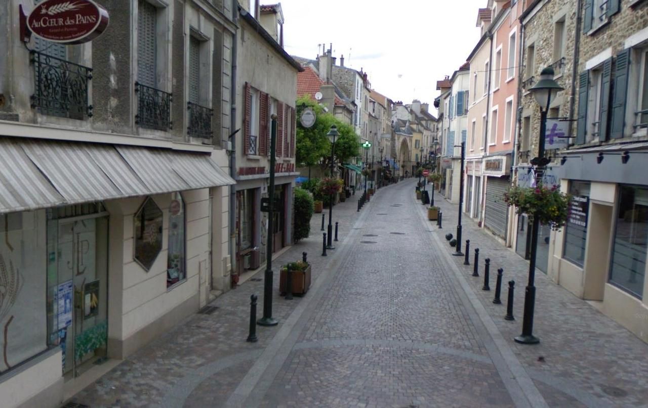 CorbeilEssonnes Un homme tué par arme blanche rue SaintSpire Le Parisien CorbeilEssonnes Un homme tué par arme blanche rue SaintSpire Le Parisien
