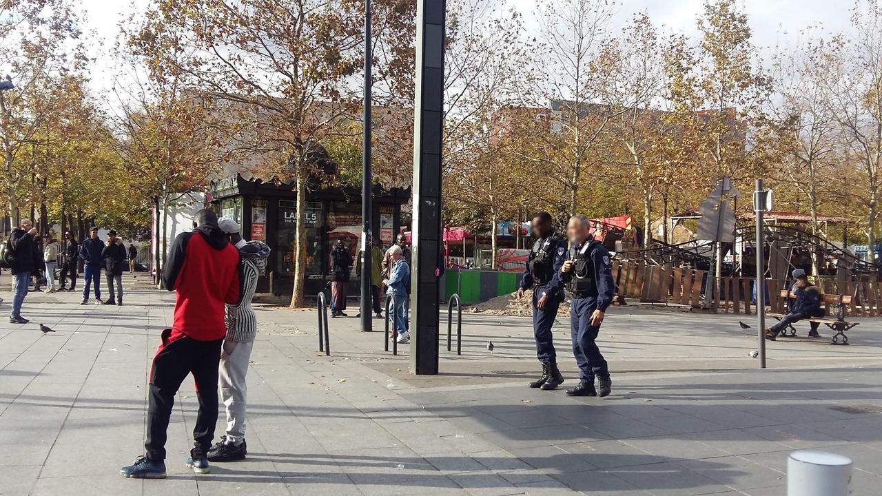 5 Rue Du 8 Mai 1945 Les Lilas Saint-Denis : place du 8-Mai-1945, le paradis des «Marlboro Bled» - Le  Parisien