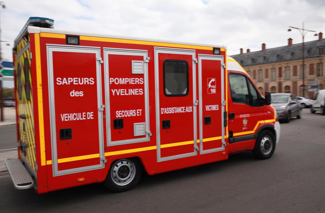 La CelleSaintCloud deux blessés dans collision avec un bus Le Parisien La CelleSaintCloud deux blessés dans collision avec un bus Le Parisien