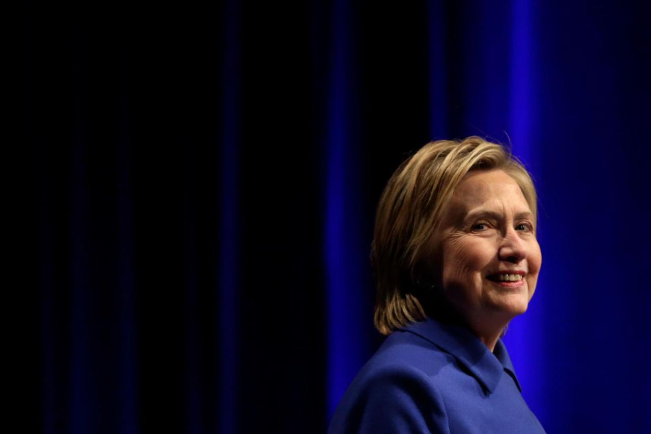Hillary Clinton va publier ses mémoires Le Parisien