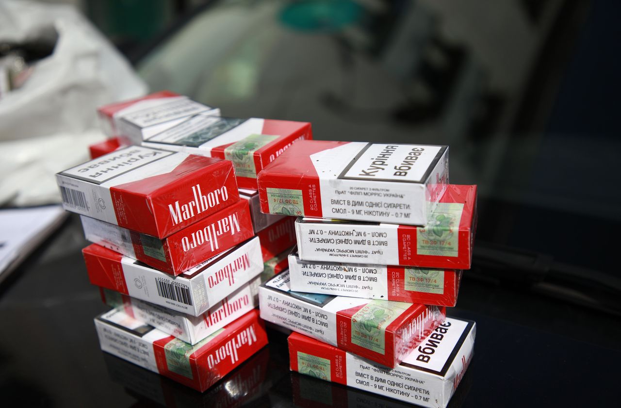 Sevran Plus De 5000 Cartouches De Cigarettes De Contrebande Saisies