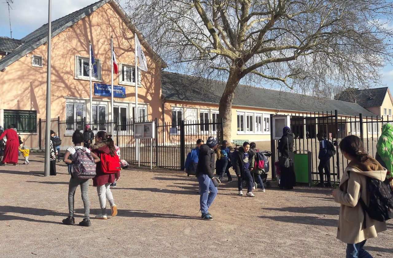 Le Parisien 78 Faits Divers Les Mureaux
