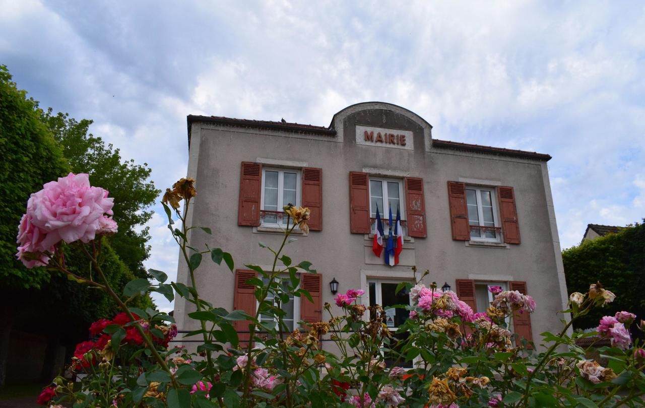 MareilleGuyon, 377 habitants, au bord de la faillite Le Parisien
