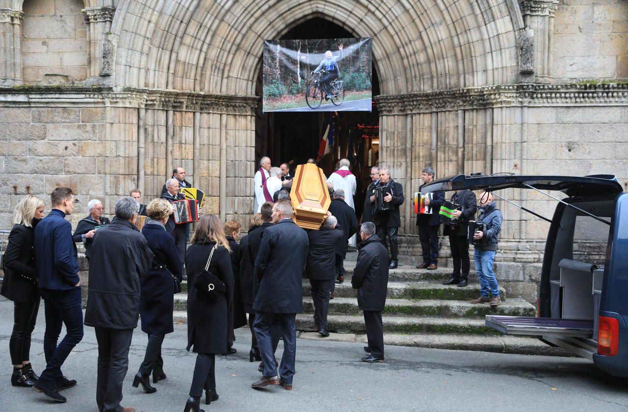 Marche De Noel Saint Leonard De Noblat