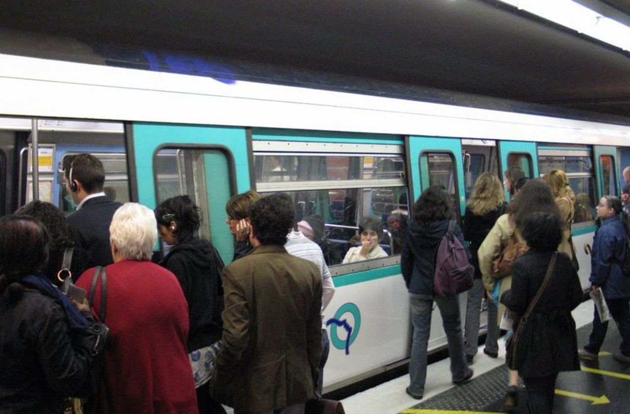 La ligne 13 du métro parisien, cinquième la plus fréquentée au monde ? Le Parisien