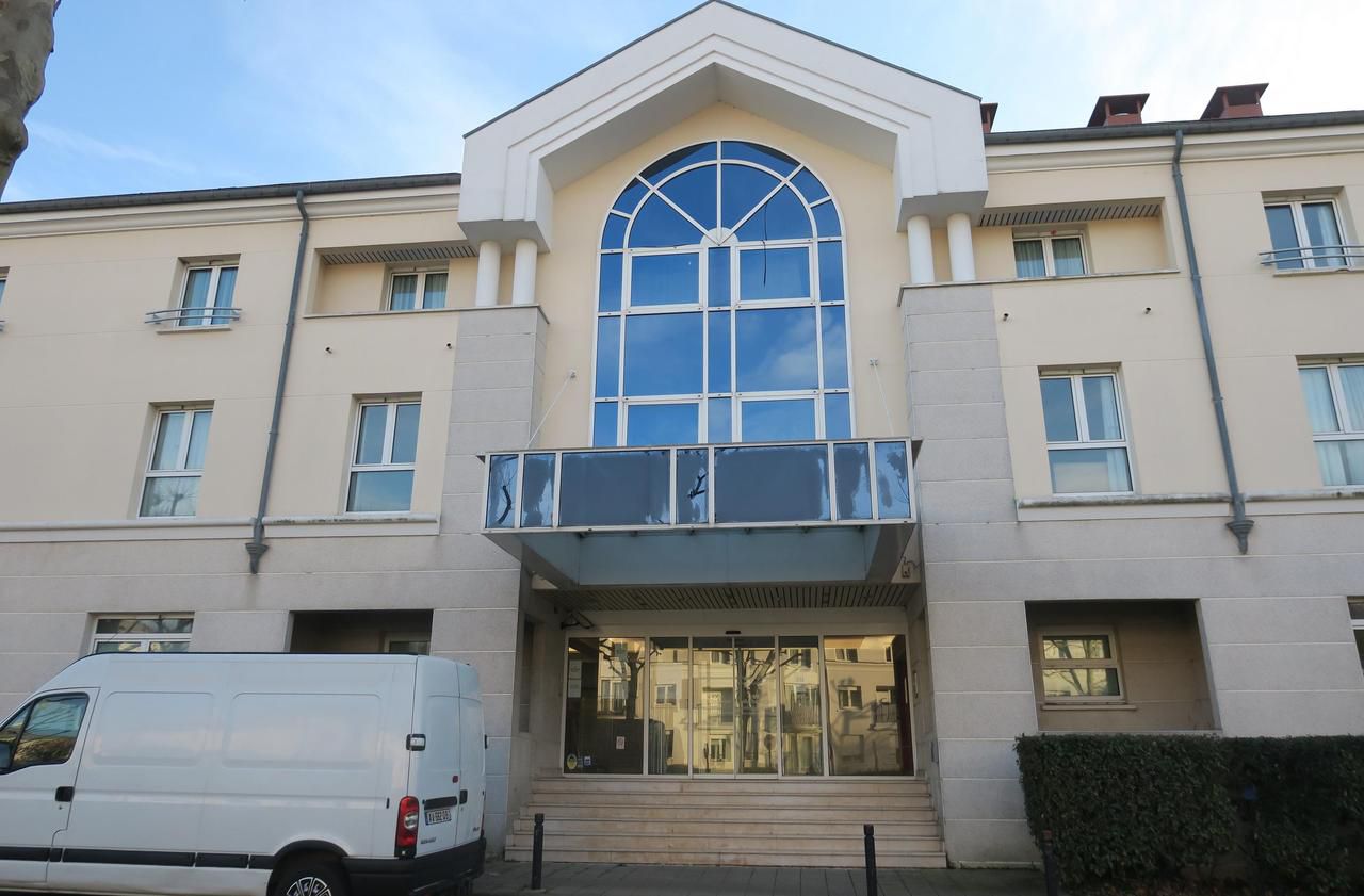 le maire dénonce la création d’un centre de demandeurs d’asile