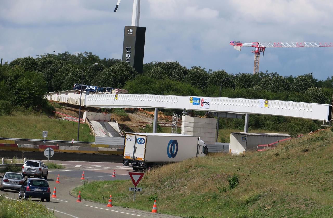 VIDEO . Lieusaint une nouvelle passerelle