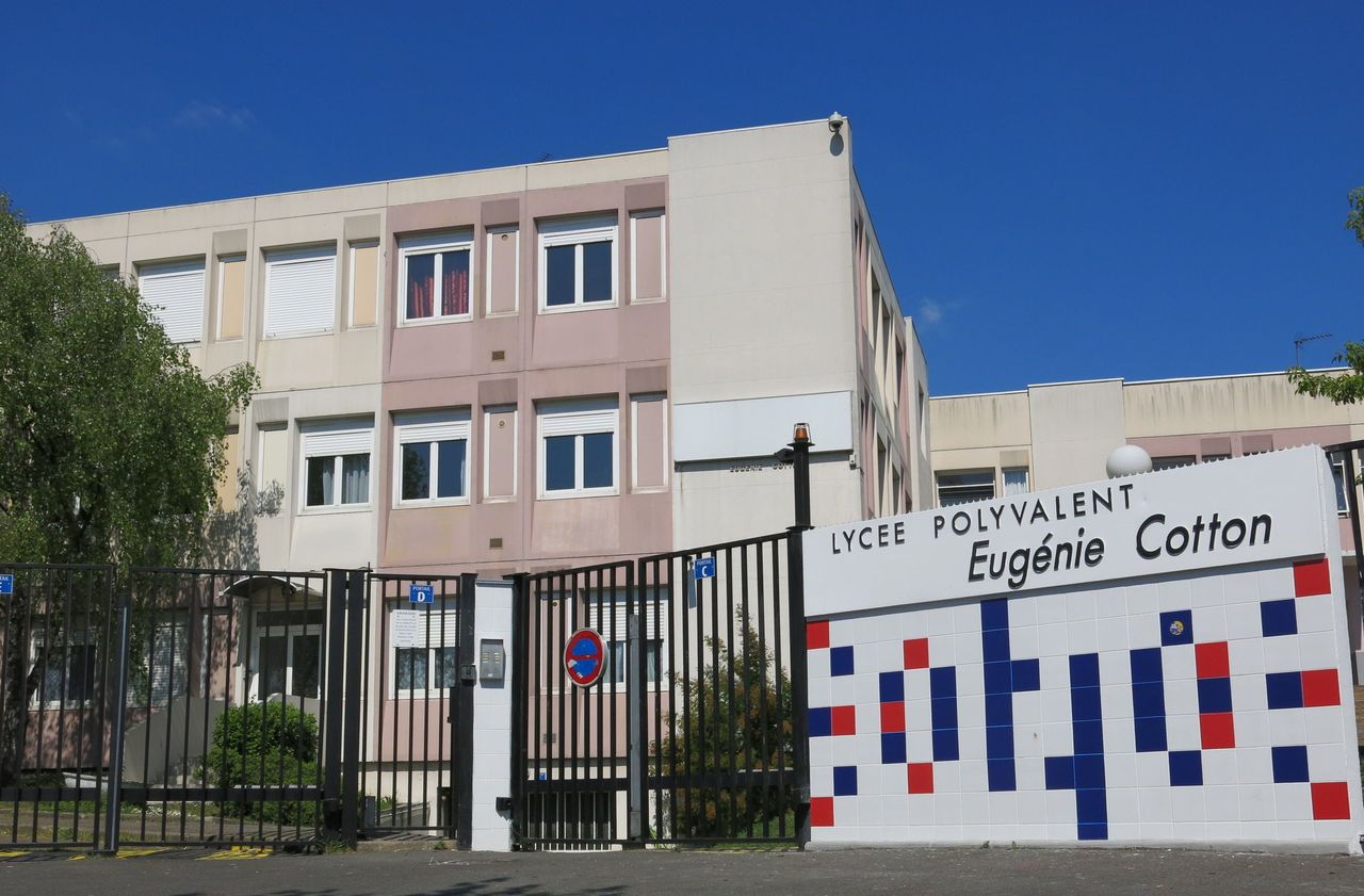Lycée Eugénie cotton Lycée Eugénie cotton