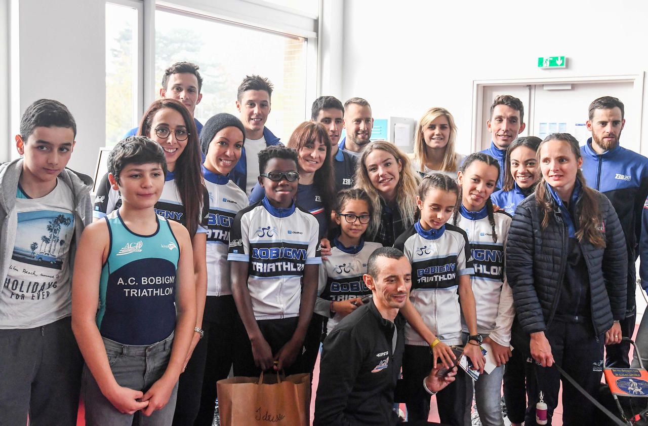 Triathlon : les champions font une surprise aux jeunes de l’AC Bobigny - Le Parisien