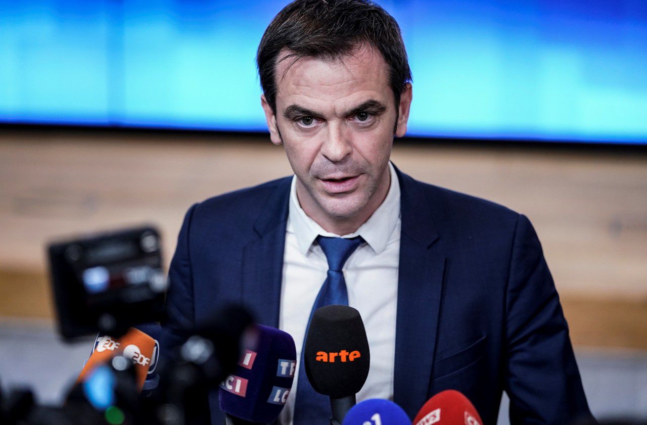 Coronavirus  le ministre de la Santé se défend sur le manque de