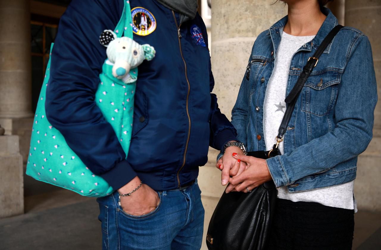 Mort Subite Du Nourrisson La Bataille De Charles Et Julie En Memoire De Leur Petit Leo Le Parisien