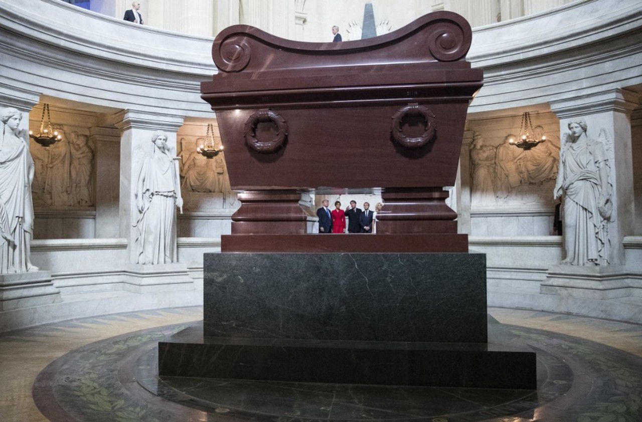 Invalides une souscription lancée pour sauvegarder le tombeau de