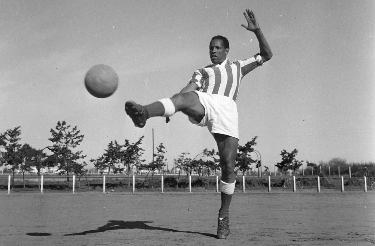 Exposition Qui tait Larbi Ben Barek La Premi re Star Du Football 