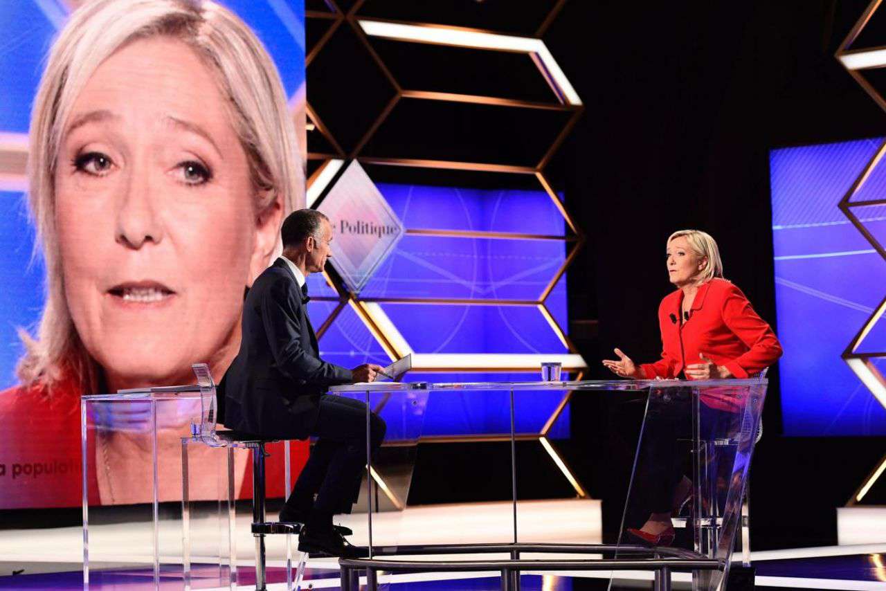 Est Ce Que Marine Le Pen Est Raciste VIDEO. Un Français sur deux la juge «raciste», Marine Le Pen s'en