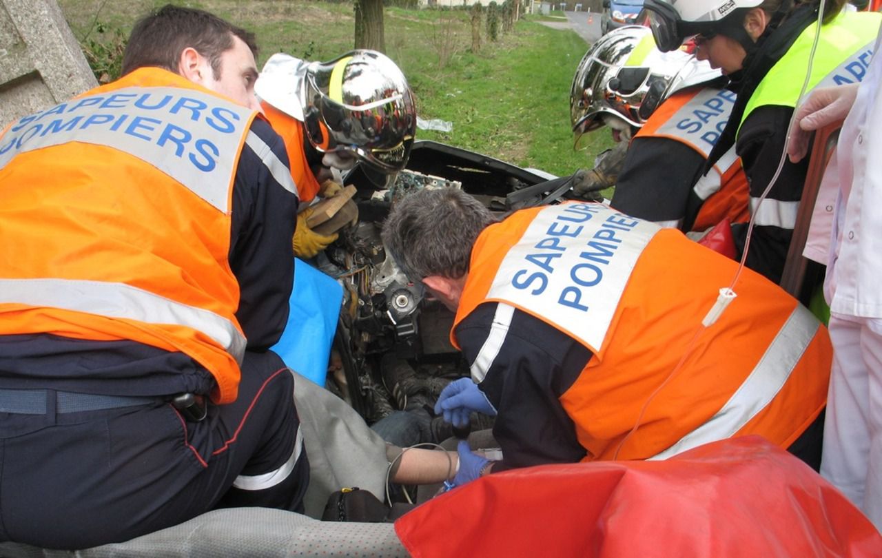 Goussainville : il percute un piéton en voiture et senfuit - Le Parisien
