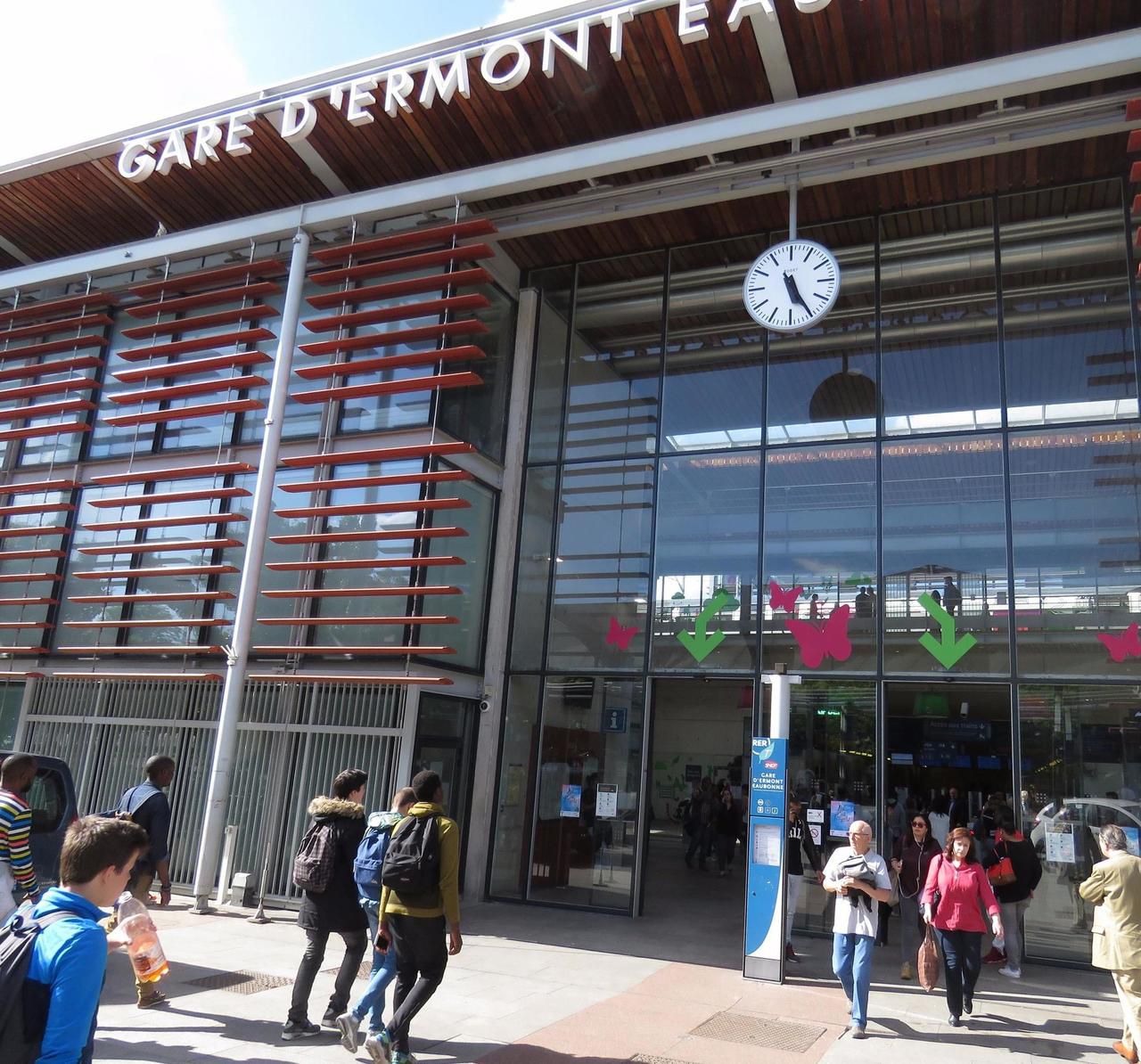 ErmontEaubonne la SNCF recrute à la gare Le Parisien