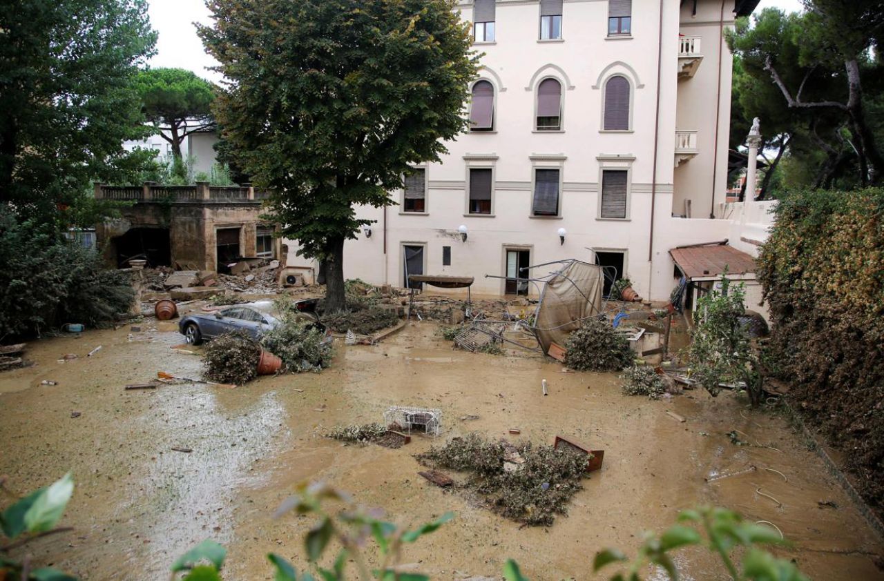 Italie : les orages et les inondations font au moins six morts en - Inondations Italie