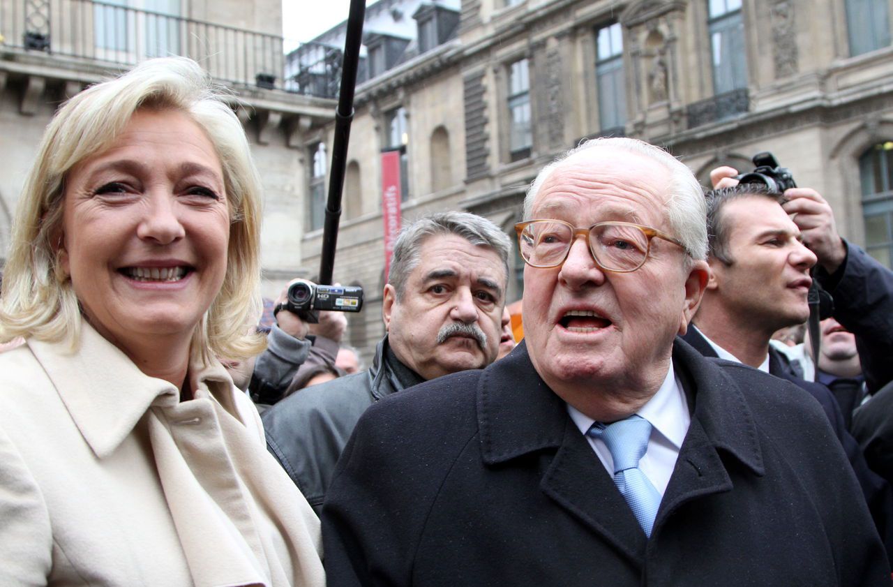 Qui Est La Compagne De Marine Le Pen Marine et Marie-Caroline Le Pen seront bien présentes à l’anniversaire